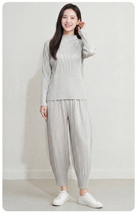 PY 2026 New Arrivals Elegant Pleated Pants Fashion Black Textured Casual Cuffed <b>Elastic</b> Waist Breathable Quick Dry 100% - Product Image 5