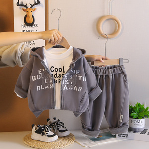 Conjunto de Tres Piezas para Bebé Niño, Primavera-Otoño 2026, Informal, de Algodón, con Chaqueta con Cierre y Letras, Venta al Por Mayor - Product Image 4