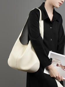 กระเป๋าโท้ทผู้หญิงสุดหรู สีพื้น ขนาดใหญ่ วัสดุ PU แบบเปิดปิด ดีไซน์ทรงถัง สะพายไหล่หรือถือได้ เหมาะสำหรับฤดูใบไม้ผลิและฤดูร้อน - Product Image 5