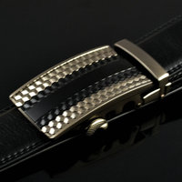 Ceinture à cliquet confortable en cuir véritable pour homme avec boucle automatique