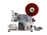 Étiqueteuse électriquement semi-automatique pour boîtes de bouteilles en verre en plastique carrées plates Carton autocollant codage Date impression alimentaire