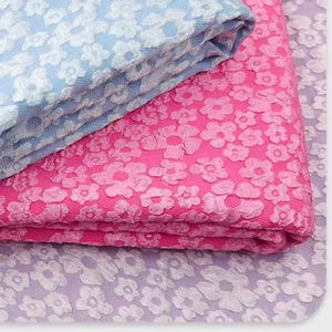 Moda de fábrica 100% poliéster T800 tela Jacquard pequeño patrón de flores 3D para salida de ropa - Product Image 4
