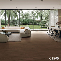 Carrelage en porcelaine à chevrons avec texture vintage 250x1500mm, carreaux imitation bois pour salon de villa