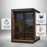 Cabine de sauna extérieure moderne de luxe avec verre trempé panoramique et bois de pin nordique pour spa à domicile et jardin