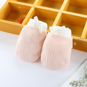 <span class=keywords><strong>Manoplas</strong></span> <span class=keywords><strong>antiarañazos</strong></span> para bebés de otoño, guantes cálidos transpirables, diseño de cordón, guantes pequeños suaves de algodón - Product Image 3