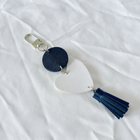 Mini porte-clés en cuir avec breloque, porte-clés en cuir pour sublimation, porte-monnaie en cuir pour pièces de monnaie, porte-clés, breloque de sac en forme de cœur, personnalisable