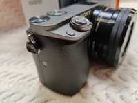 Kit Appareil Photo Reflex Numérique Professionnel A6000 avec Objectif E16-50, Vidéo Full HD, Capteur CMOS 95% Neuf, Compatible Carte SD, Écran >3'', Lithium, Prix Abordable
