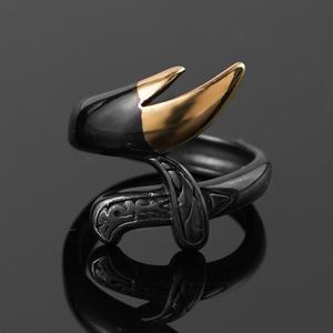 แฟชั่นสตรีทเครื่องประดับประจำวันกำไลข้อมือกริชสแตนเลสสีดำชุบปืนชุบเงินลายทหารสำหรับผู้ชายผู้หญิง - Product Image 1