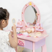 Table de maquillage pour jeu d'imitation avec tiroir, ensemble de salon de beauté avec accessoires de maquillage, ensemble de coiffeuse en bois motif fraise pour enfants