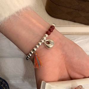 กำไลข้อมือสไตล์จีนโบราณสีเงิน ตัวอักษร โต่ว โต่ว เสี่ยวปังฟู สำหรับผู้หญิง ดีไซน์เรียบง่ายและอเนกประสงค์ กำไลลูกปัดและเครื่องประดับ - Product Image 5