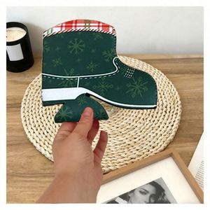 Fundas para Tazas con Diseño de Bota Navideña Colorida, Diversión Navideña con Tonos Vívidos - Product Image 1