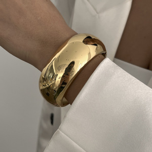 Cực Chunky lớn của phụ nữ thời trang Bangles Set 3 Miếng thời trang kim Loại mịn mùa xuân khóa phóng đại phong cách Vàng bangles - Product Image 4