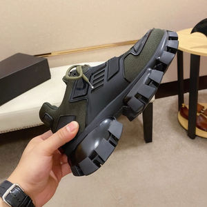 Zapatos casuales de alta calidad especialmente diseñados por diseñadores de moda, con suelas gruesas y cómodos de usar, ideales para ocasiones informales. - Product Image 1