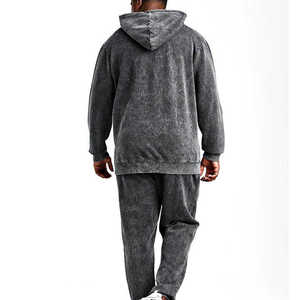 Ensemble de survêtement homme délavé effet usé, coupe ample et large, avec pantalon de jogging et sweat à capuche personnalisés - Product Image 3