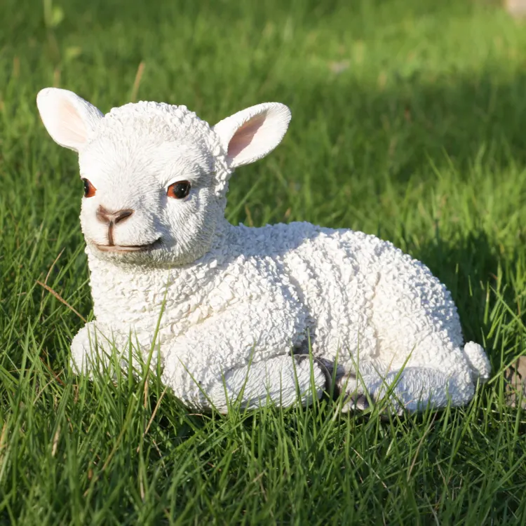 Lifelike animal small resin sheep figurines, custom animal figurine polyresin sheep statues for sale#