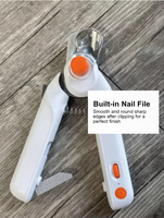 2026 Hersteller Neues Design Professionelle Haustier-Nagelschere Hunde-Nageltrimmer Krallenschere mit LED-Licht Exklusive Agenturunterstützung