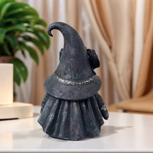 Statuina Gnomo Gotico in Resina Fatto a Mano Statua da Scrivania Decorazione Casa Ufficio Regalo Halloween Natale - Product Image 6