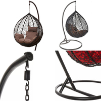 Chaise suspendue en rotin de style balcon de chambre d'hôtel moderne, décoration extérieure, avec support en métal