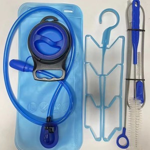 Échantillon gratuit Usine BSCI Vente en gros Kit de nettoyage 4-en-1 pour poche à eau, tube, brosse et outils de bouteille - Product Image 2