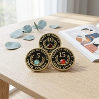 Broches personnalisées en émail métallique pour années de service, badges ronds plaqués or avec strass pour récompenses du personnel