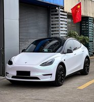 Film de protection de carrosserie Aisbarika Frozen Aurora White Car Vinyl Wrap, blanc mat, vert métallique, effet caméléon satiné.