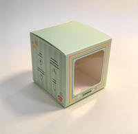 Boîtes cadeaux personnalisées imprimées, recyclables, petites, avec pelliculage brillant, gaufrage, pliables, design cube, fenêtre transparente en PET