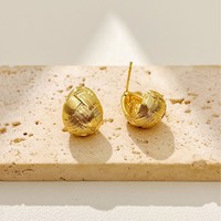 Boucles d'oreilles clous en laiton haut de gamme pour femmes, accessoires de mode tendance et de luxe léger pour les soirées