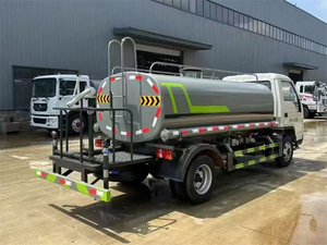 Camión Cisterna de Agua con Bomba Diésel de Alta Calidad, FOTON FORLAND 4x2, Mini Cañón de Niebla, para Limpieza de Carreteras y Rociado de Agua - Product Image 4