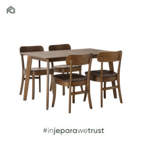 Juego de comedor Elok de madera de teca con asientos tapizados que ofrecen una comodidad refinada y un equilibrio visual elegante. - Product Image 1