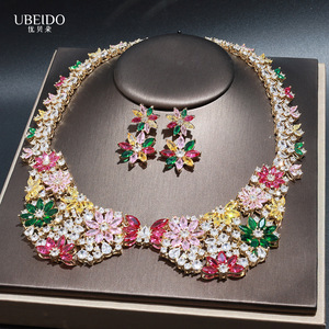 Set di Collana e <span class=keywords><strong>Orecchini</strong></span> con Fiori in Zirconi Multicolore di Lusso per Donne, Eleganti Gioielli in Cristallo per Matrimoni, Feste e Abiti da Sera - Product Image 1