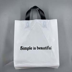 Sacs de courses en plastique LDPE biodégradable à prix de gros avec logo personnalisé et valve, taille sur mesure pour chaussettes, chaussures et fourrures - Product Image 5