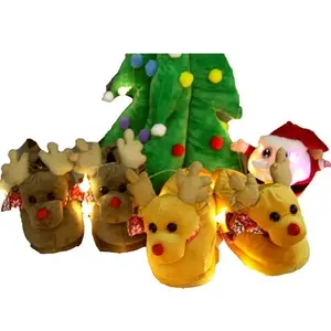 Chaussons d'intérieur chauds en coton pour homme et <span class=keywords><strong>femme</strong></span>, motif renne de Noël, semelle intérieure en peluche, jouets en peluche pour animaux en peluche - Product Image 1