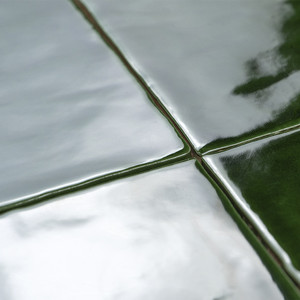 Piastrella Creta 13 Verde Scuro 13x13 Cm Lucida con Bordi Irregolari - Product Image 4
