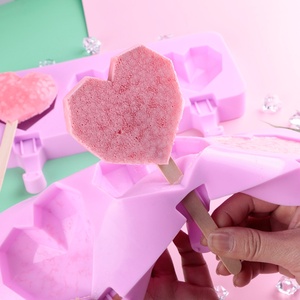 Molde de Silicona UNIMOULD con Forma de Corazón Tallado en Diamante para Delicias de Verano, Snacks Saludables y Bebidas para Fiestas - Product Image 6