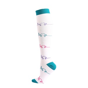 Chaussettes de compression sportives décontractées pour activités de plein air, hauteur genou, longues, élastiques, à pression, pour la course, la randonnée et le fitness - Product Image 4