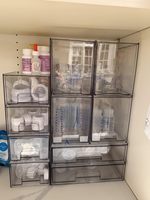 Organisateur de bouteilles pour comptoir, organiseurs empilables et rangement pour bouteilles, conteneur avec tiroir pour cuisine et salle de bain