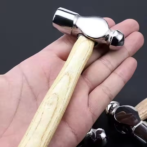 Mini Martillo Multifunción de Cabeza Redonda de Acero con Mango de Madera Cromado para Proyectos de Bricolaje - Product Image 6