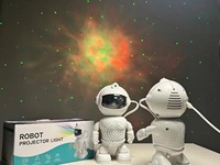 Projecteur Étoiles Robot Veilleuse Galaxie – Projecteur Spatial Astronaute, Lampe LED de Plafond Nébuleuse Étoilée Cadeaux pour Enfants pour Noël