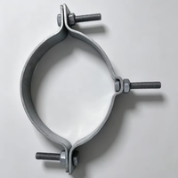 Pince de fixation pour poteau galvanisée à chaud en acier au carbone renforcé Q235 pour projet d'électrification rurale avec fixation sécurisée du câble