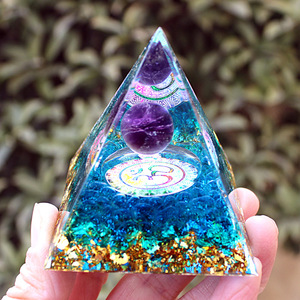 <b>Crystal</b> <b>Chip</b> Pyramid Resin Epoxy Craft 5cm 6cm 8cm Home Decoration Desktop Ornament Uv Printing Internal Engraving - Product Image 1