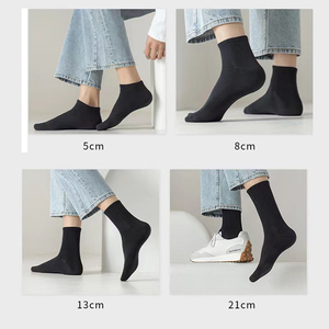 Chaussettes de sport en coton personnalisées avec logo brodé pour hommes - Product Image 6