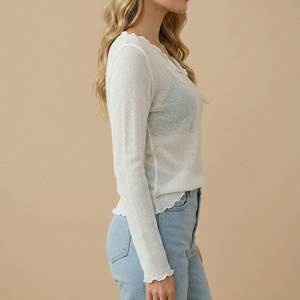 Camiseta coreana de manga larga con protección solar para mujer, blusa de seda helada de alta gama con cuello en V y volantes, ajuste ceñido para verano - Product Image 6