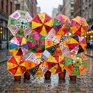Parapluies de mariage élégants en gros avec fleurs, parapluies de mariage magnifiques aux designs variés, parapluies décorés pour mariages indiens - Product Image 2