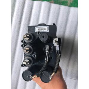 Número de pieza de la válvula piloto Válvula de Control Hidráulico 702-16-06050 para Bulldozer D155A-5 - Product Image 1