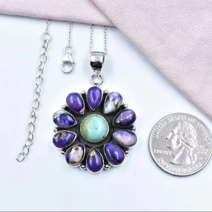 จี้เงินแท้สีม่วงดอกรักเร่เทอร์ควอยซ์พร้อมสายโซ่โรเดียมปรับได้และชุบทองเงินสเตอริ่ง - Product Image 1