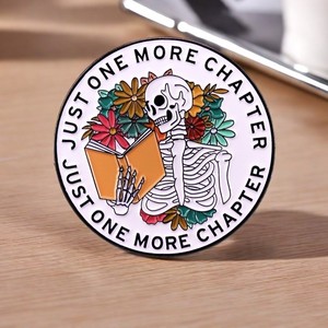 Đọc những người đam mê sọ Trâm Halloween ma vui vẻ huy hiệu phim hoạt hình Chỉ cần thêm một chương chữ hoa men ve áo Pin - Product Image 5