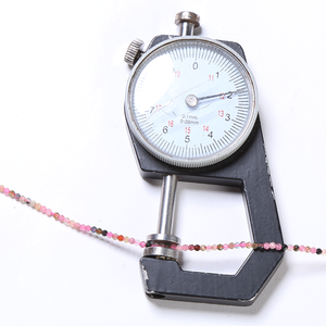 พลอยธรรมชาติแบบหลวม 2551 เม็ด ทรงบริลเลียนต์คัท คอรัล รูบี้ แคทอาย ขนาด 1.5 มม. สำหรับทำเครื่องประดับ สีชมพู-น้ำตาล - Product Image 2