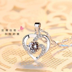 Collier Pendentif Cœur Classique en Alliage de Zinc Plaqué Or Antique, Cadeau Romantique pour Femme, Vente en Gros, Anniversaire - Product Image 2