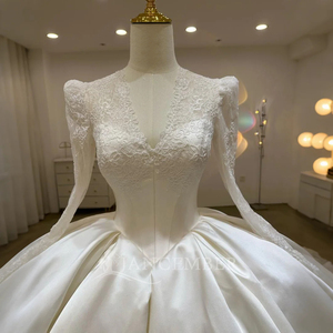 Vestido de Novia de Satén de Lujo, Estilo Princesa, con Mangas Largas, Escote en V, Modelo Lsjj11 - Product Image 1