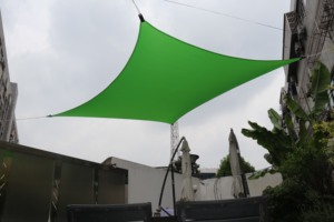 Gardenline không thấm nước <span class=keywords><strong>PVC</strong></span> Sun <span class=keywords><strong>Shade</strong></span> Sails polyester ngoài trời vải UV tam giác mở rộng Patio bãi biển xe vải bao gồm - Product Image 2